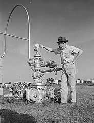 Hudson Engineering Corp. (Houston) by SMU Central University Libraries engineer photo