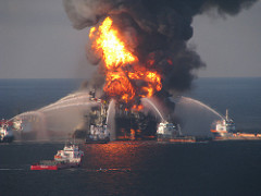 Deepwater Horizon Fire by EPI2oh deepwater horizon photo