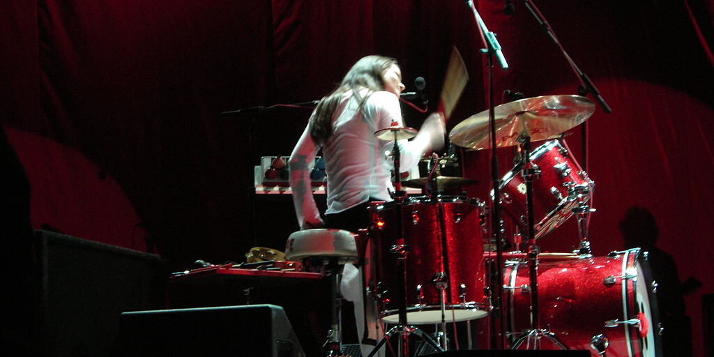 meg white drumming