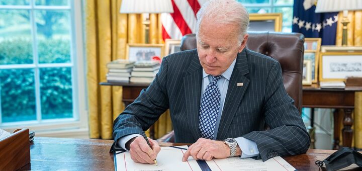 Spaghetti on the Wall: Autopens and Out to Lunch Presidents